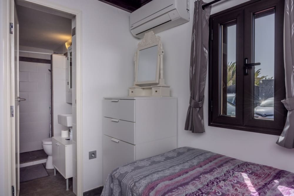 3 slaapkamer Villa te koop in Playa Blanca met zwembad - € 545.000 (Ref: 9305166)