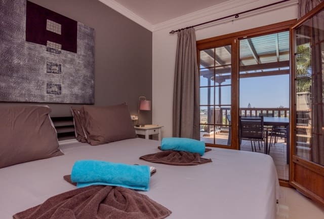 5 soverom Villa til salgs i Playa Blanca, Yaiza med svømmebasseng - € 699 000 (Ref: 9310867)