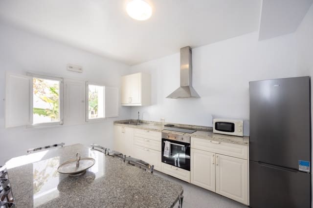 6 soveværelse Villa til salg i Haría - € 798.000 (Ref: 9359550)