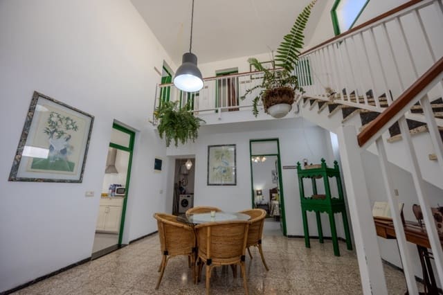 6 soveværelse Villa til salg i Haría - € 798.000 (Ref: 9359550)