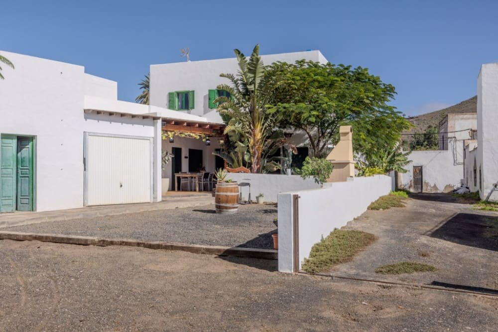 6 sovrum Villa till salu i Haria - 798 000 € (Ref: 9359550)