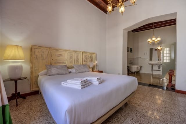 Chalet de 6 habitaciones en Haría en venta - 798.000 € (Ref: 9359550)