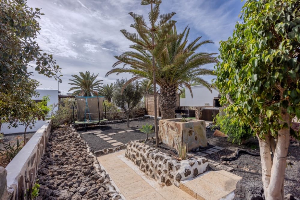 3 soveværelse Villa til salg i Playa Blanca med swimmingpool - € 415.000 (Ref: 9367478)