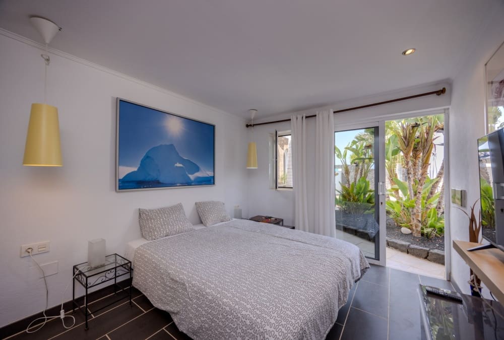 5 slaapkamer Villa te koop in Las Brenas met zwembad - € 1.299.000 (Ref: 9410947)