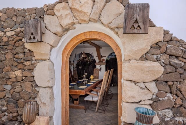 5 chambre Villa/Maison à vendre à Las Brenas, Yaiza avec piscine - 1 299 000 € (Ref: 9410947)