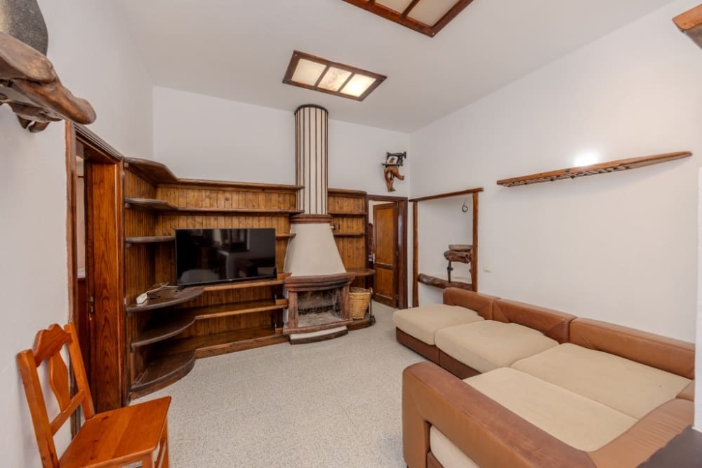 3 bedroom Villa for sale in Las Brenas - € 920,000 (Ref: 9452099)