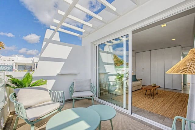 1 soverom Studio til salgs i Puerto del Carmen, Tías med svømmebasseng - € 155 000 (Ref: 9504253)
