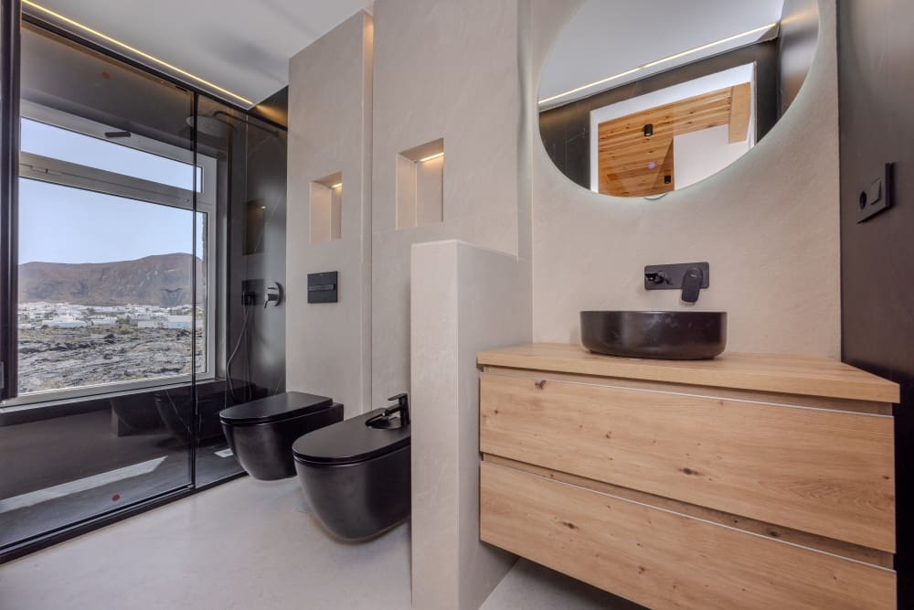 6 bedroom Villa for sale in Tahiche with pool - € 2,100,000 (Ref: 9504254)