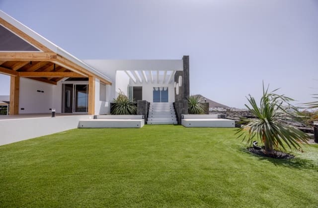6 slaapkamer Villa te koop in Tahiche, Teguise met zwembad - € 2.100.000 (Ref: 9504254)