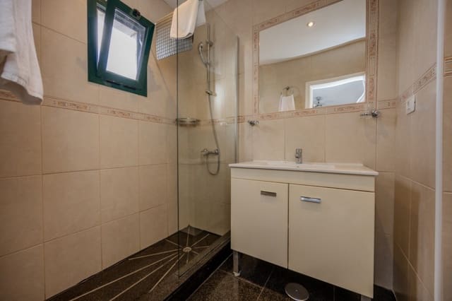 1 sypialnia Apartament na sprzedaż w Costa Teguise, Teguise z basenem - 190 000 € (Ref: 9524270)