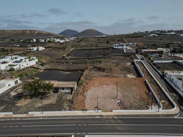 Terreno Non Edificato in vendita in Conil, Tías - 199.000 € (Rif: 9574596)