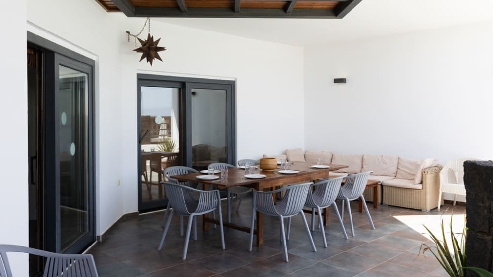 5 Zimmer Villa zu verkaufen in Puerto Calero mit Pool - 1.200.000 € (Ref: 9677448)