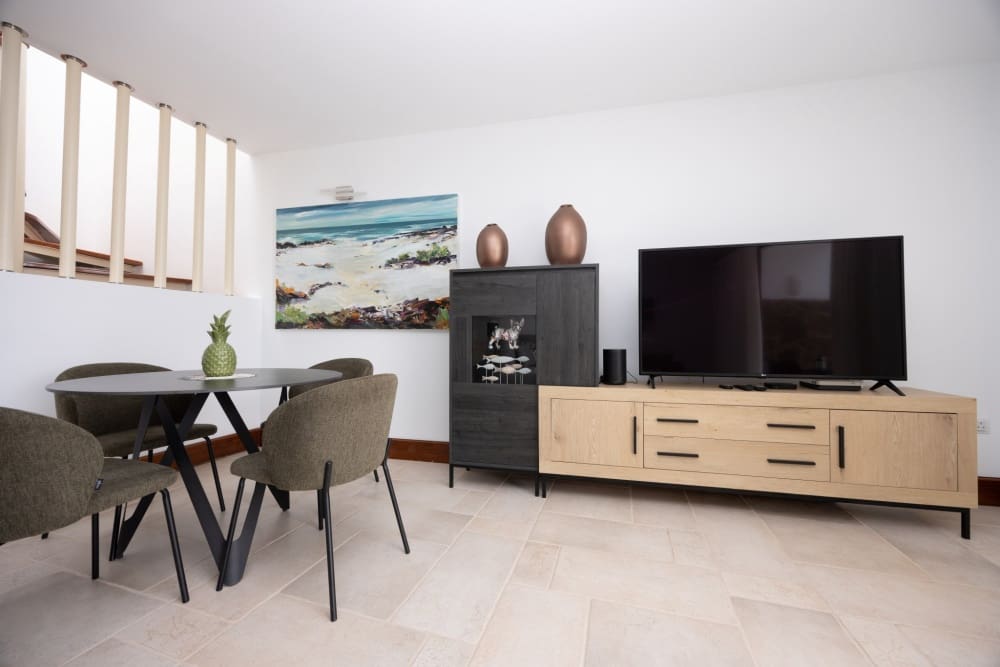 3 bedroom Villa for sale in Puerto Calero with pool - € 799,000 (Ref: 9698810)