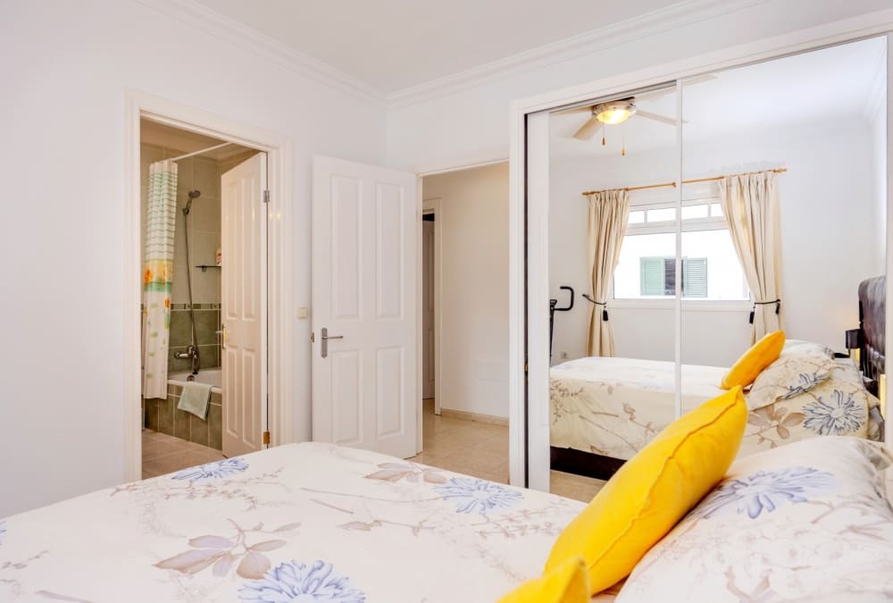 3 bedroom Villa for sale in Yaiza with pool - € 565,000 (Ref: 9701601)