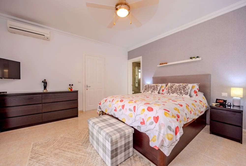 3 bedroom Villa for sale in Yaiza with pool - € 565,000 (Ref: 9701601)