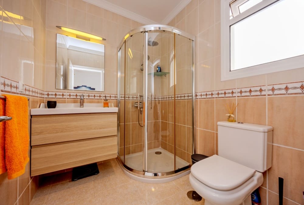 3 bedroom Villa for sale in Yaiza with pool - € 565,000 (Ref: 9701601)