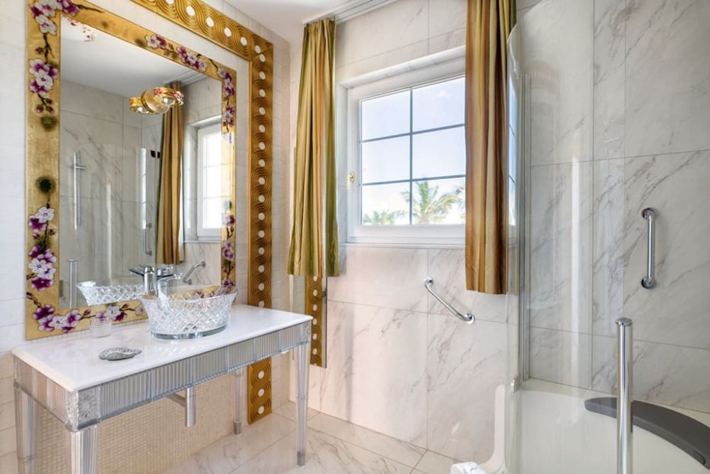 4 soveværelse Villa til salg i Puerto Calero med swimmingpool - € 2.400.000 (Ref: 9761956)