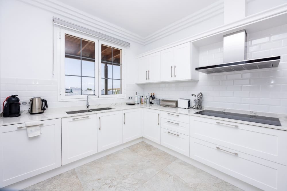 5 sypialnia Willa na sprzedaż w Puerto Calero z basenem - 1 750 000 € (Ref: 9783235)