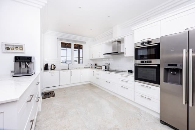 5 sypialnia Willa na sprzedaż w Puerto Calero, Yaiza z basenem - 1 750 000 € (Ref: 9783235)