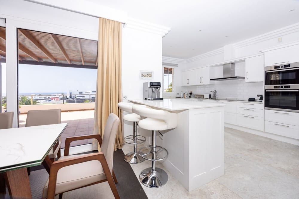 5 sypialnia Willa na sprzedaż w Puerto Calero z basenem - 1 750 000 € (Ref: 9783235)