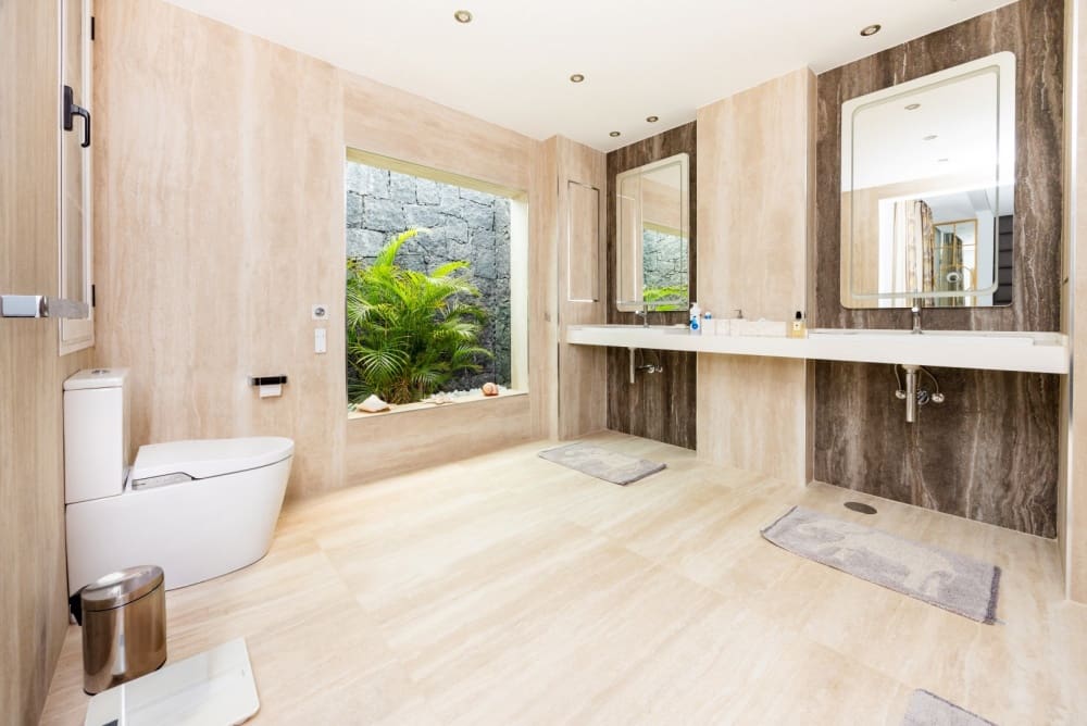 5 sypialnia Willa na sprzedaż w Puerto Calero z basenem - 1 750 000 € (Ref: 9783235)