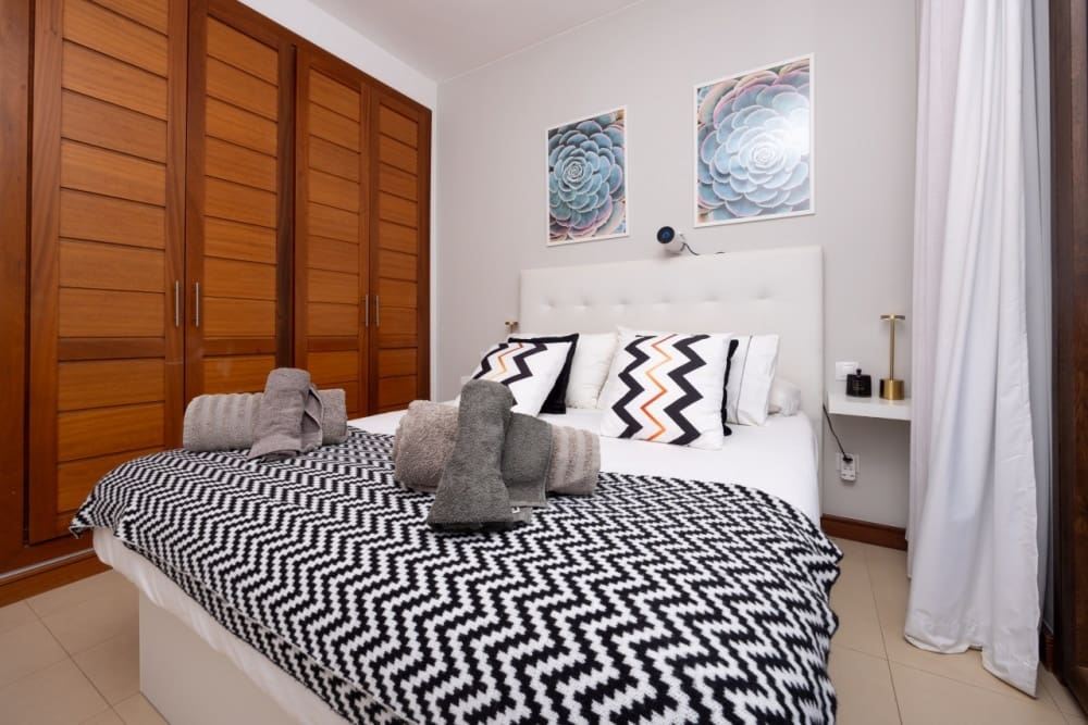 2 makuuhuone Huvila myytävänä paikassa Puerto Calero mukana uima-altaan - 369 000 € (Ref: 9799226)