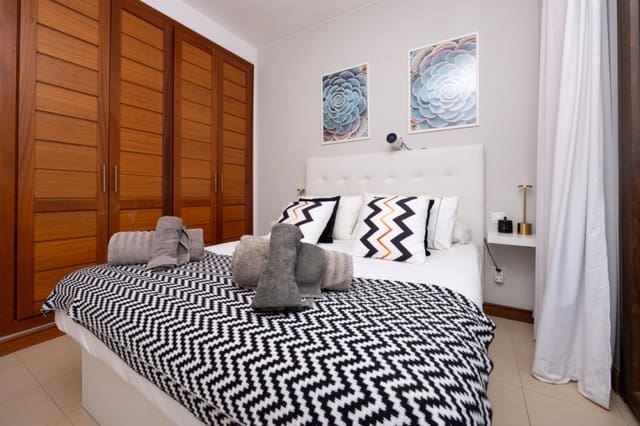 2 makuuhuone Huvila myytävänä paikassa Puerto Calero, Yaiza mukana uima-altaan - 369 000 € (Ref: 9799226)