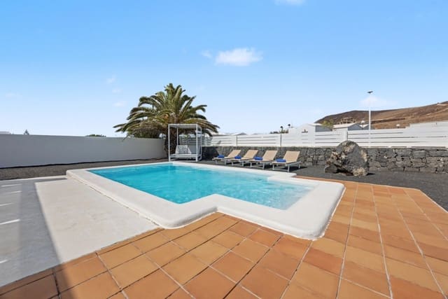 2 soverom Bungalow til salgs i Playa Blanca, Yaiza - € 480 000 (Ref: 9894446)