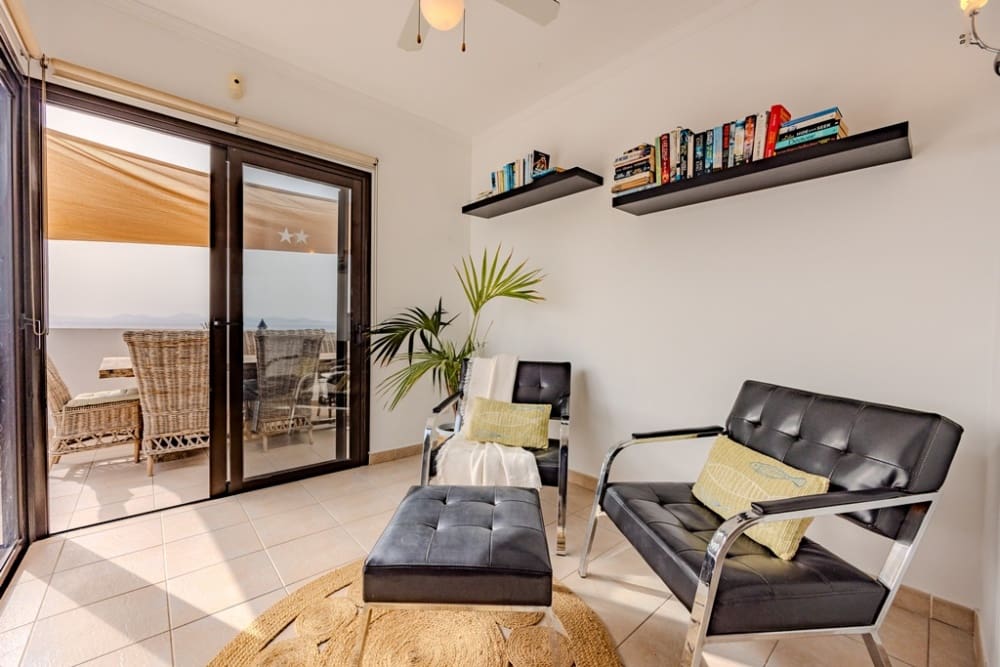 4 soverom Villa til salgs i Playa Blanca med svømmebasseng - € 800 000 (Ref: 9982997)