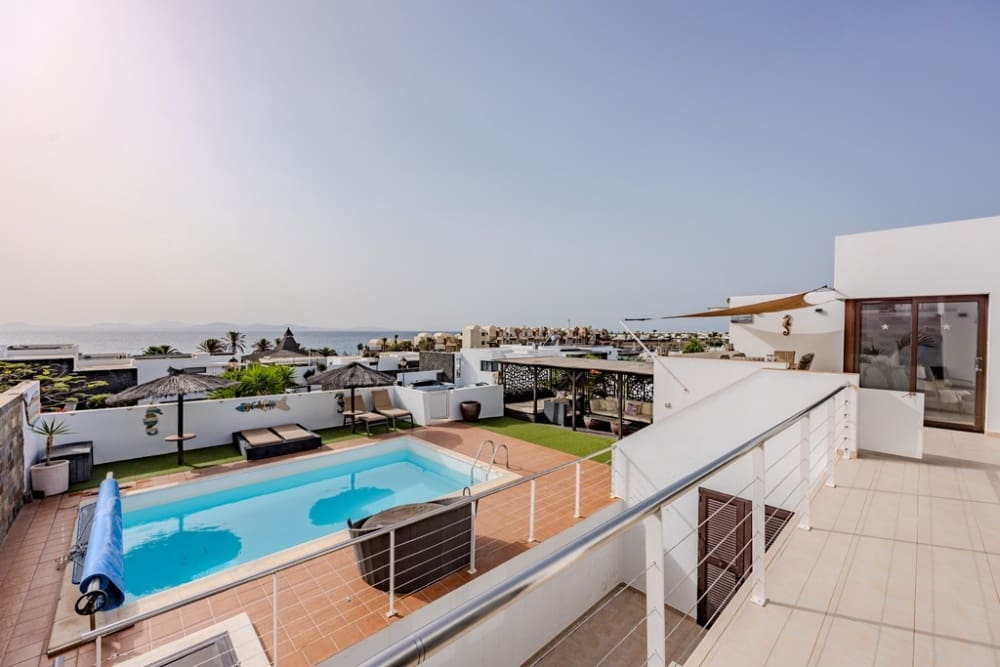 4 soverom Villa til salgs i Playa Blanca med svømmebasseng - € 800 000 (Ref: 9982997)