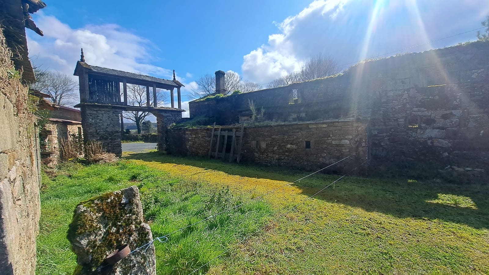 Ruin til salgs i Sobrado - € 95 000 (Ref: 9266522)