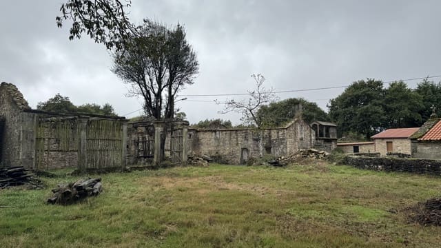 Raunio myytävänä paikassa Sobrado - 95 000 € (Ref: 9266522)