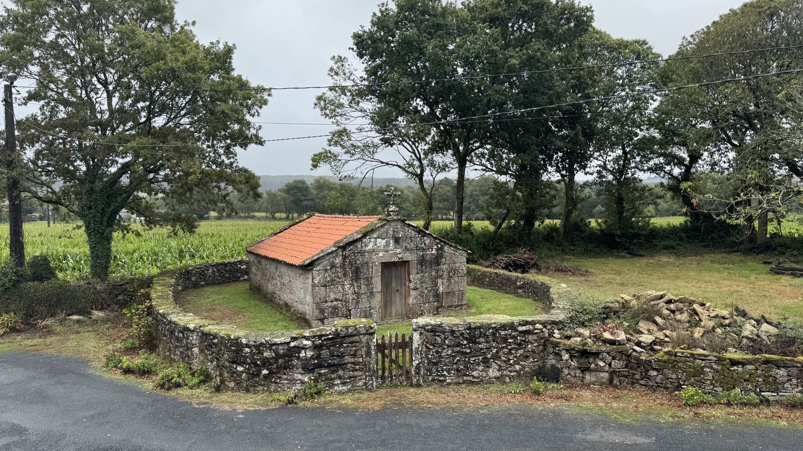 Ruin til salgs i Sobrado - € 95 000 (Ref: 9266522)