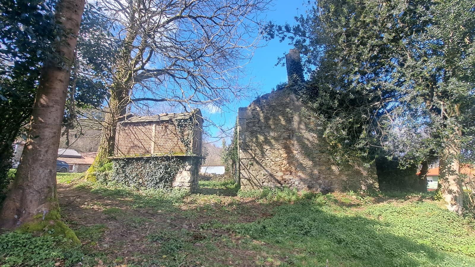 Ruin til salg i Sobrado - € 65.000 (Ref: 9267564)