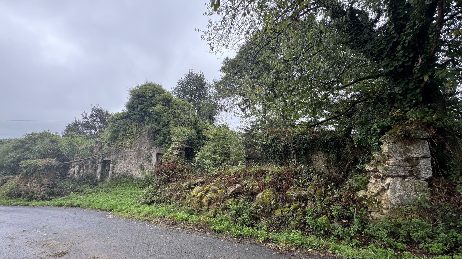 Ruin til salg i Sobrado - € 65.000 (Ref: 9267564)