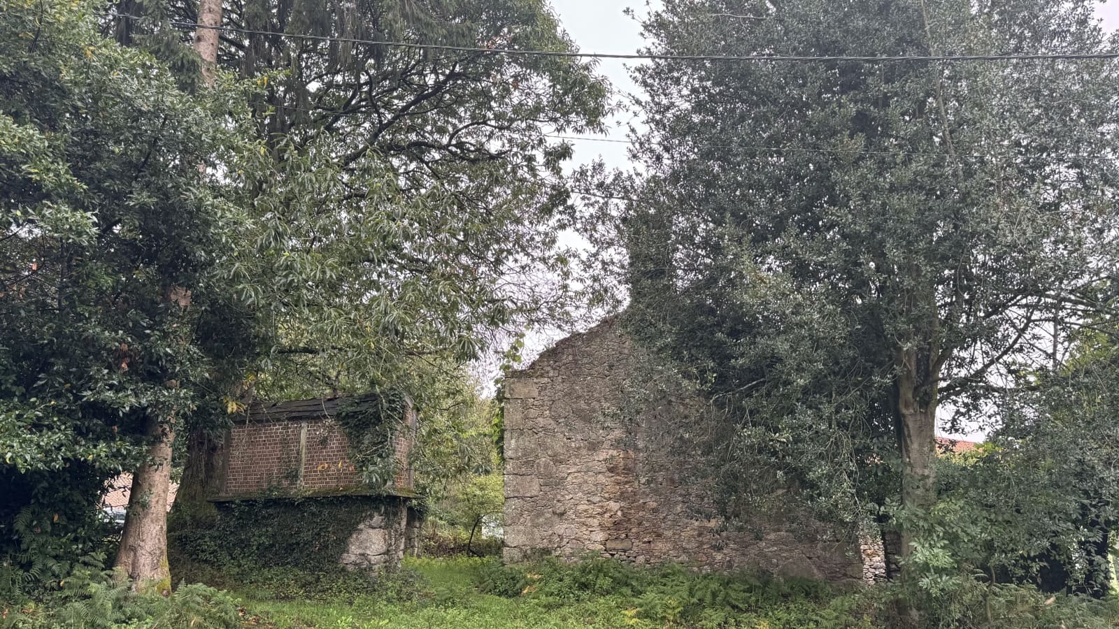 Ruin til salg i Sobrado - € 65.000 (Ref: 9267564)