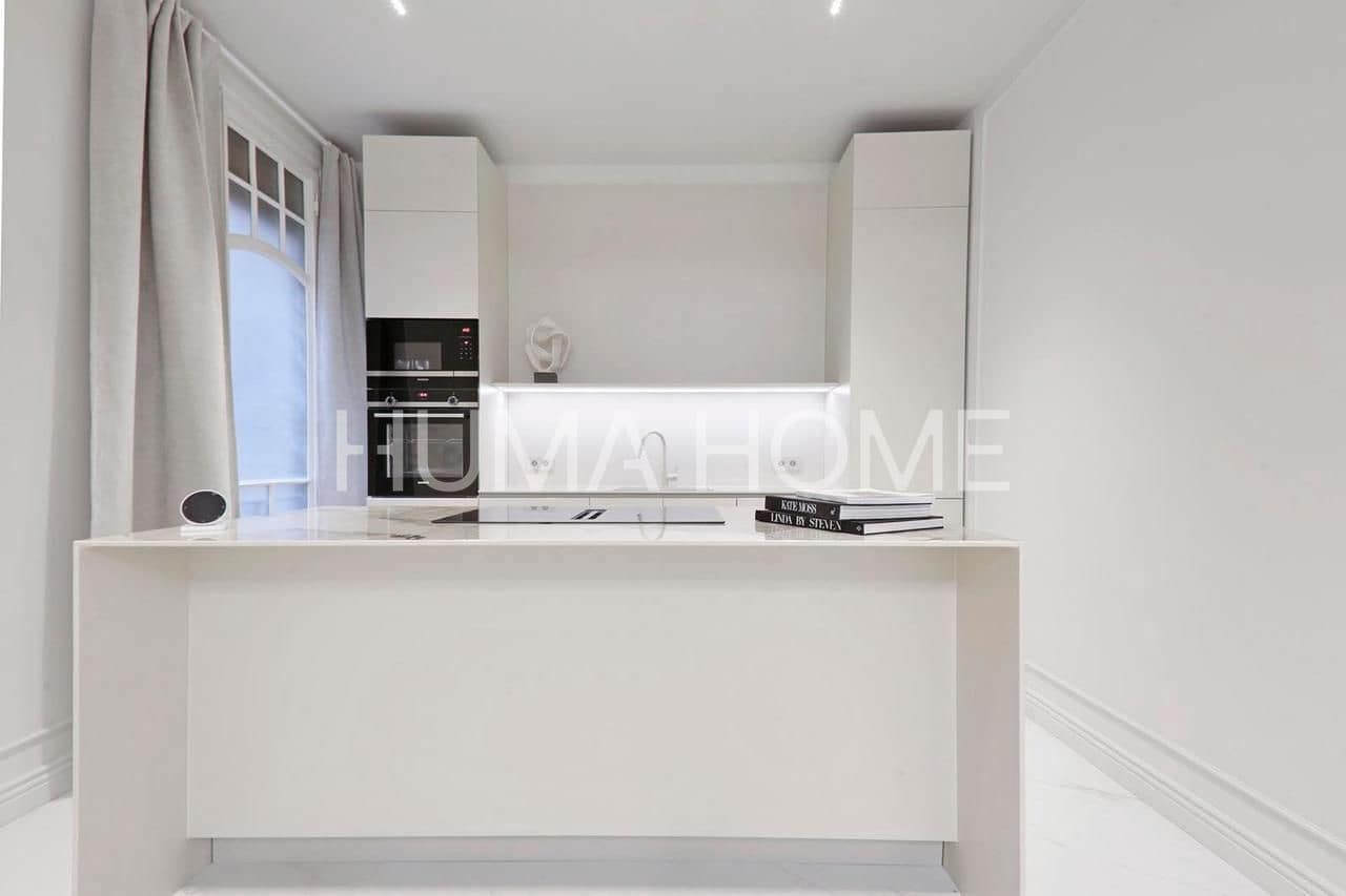 Piso de 4 habitaciones en Barcelona ciudad en venta - 1.750.000 € (Ref: 9387028)