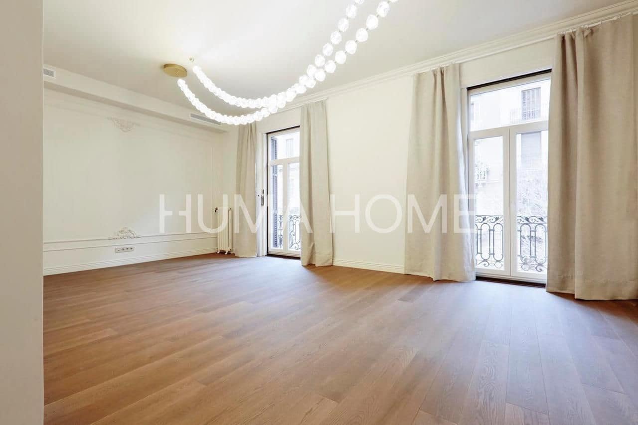 Piso de 4 habitaciones en Barcelona ciudad en venta - 1.750.000 € (Ref: 9387028)