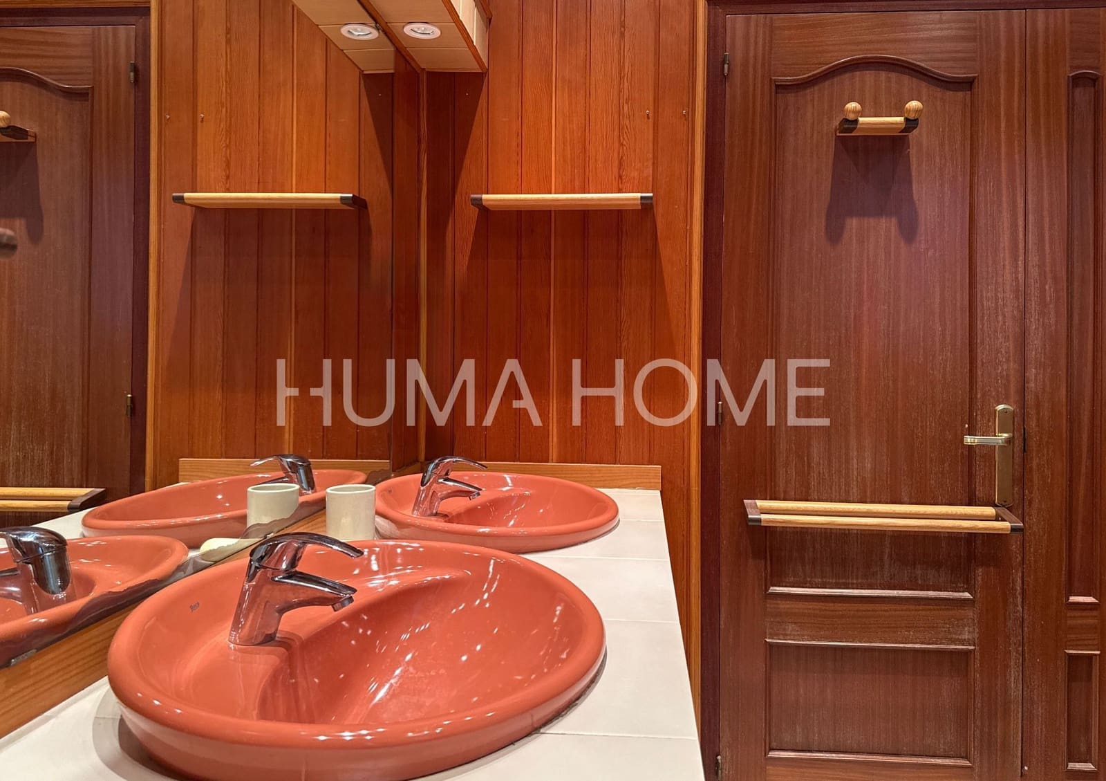 4 bedroom Flat for sale in Barcelona city - € 1,095,000 (Ref: 9387029)