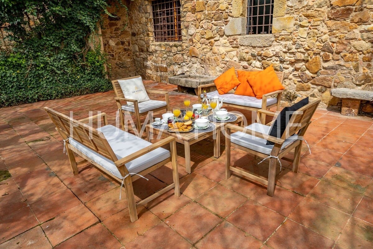 7 slaapkamer Finca/Landhuis te koop in Llagostera met zwembad - € 1.325.000 (Ref: 9387030)