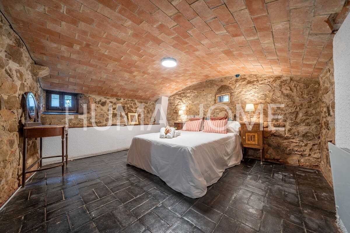 7 slaapkamer Finca/Landhuis te koop in Llagostera met zwembad - € 1.325.000 (Ref: 9387030)