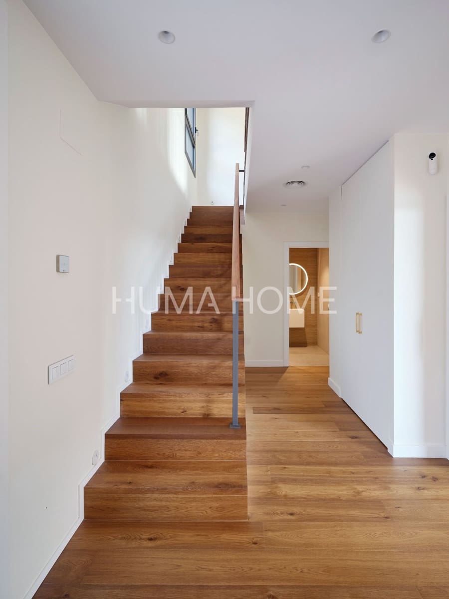 4 bedroom Villa for sale in Barcelona city with pool garage - € 1,680,000 (Ref: 9387574)