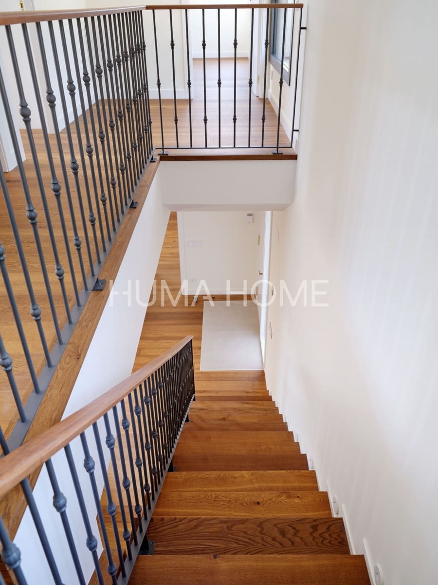 4 bedroom Villa for sale in Barcelona city with pool garage - € 1,680,000 (Ref: 9387574)