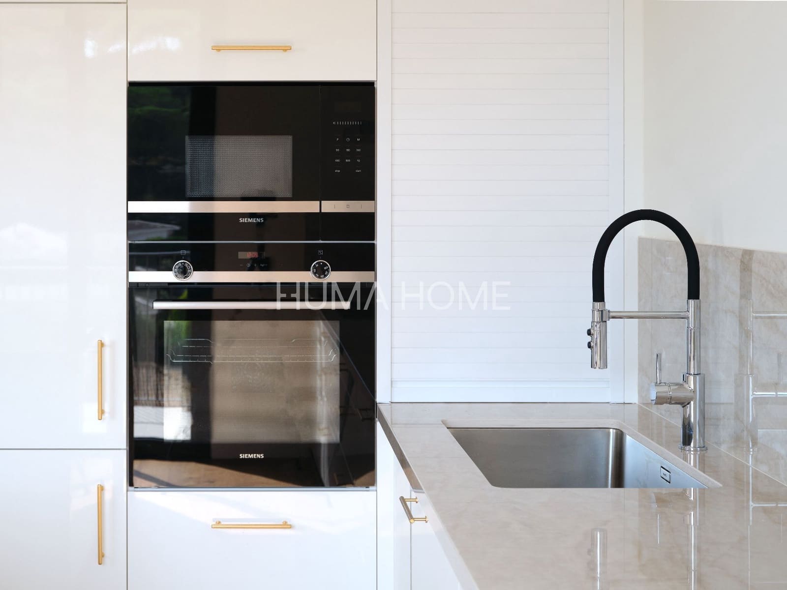 4 bedroom Villa for sale in Barcelona city with pool garage - € 1,680,000 (Ref: 9387574)