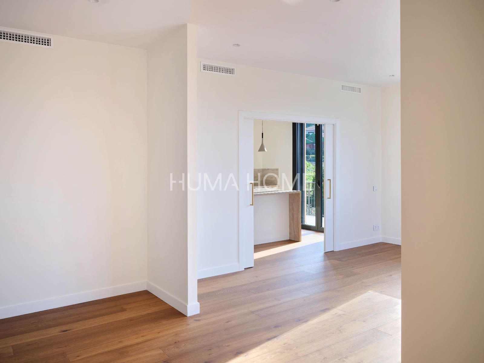4 bedroom Villa for sale in Barcelona city with pool garage - € 1,680,000 (Ref: 9387574)