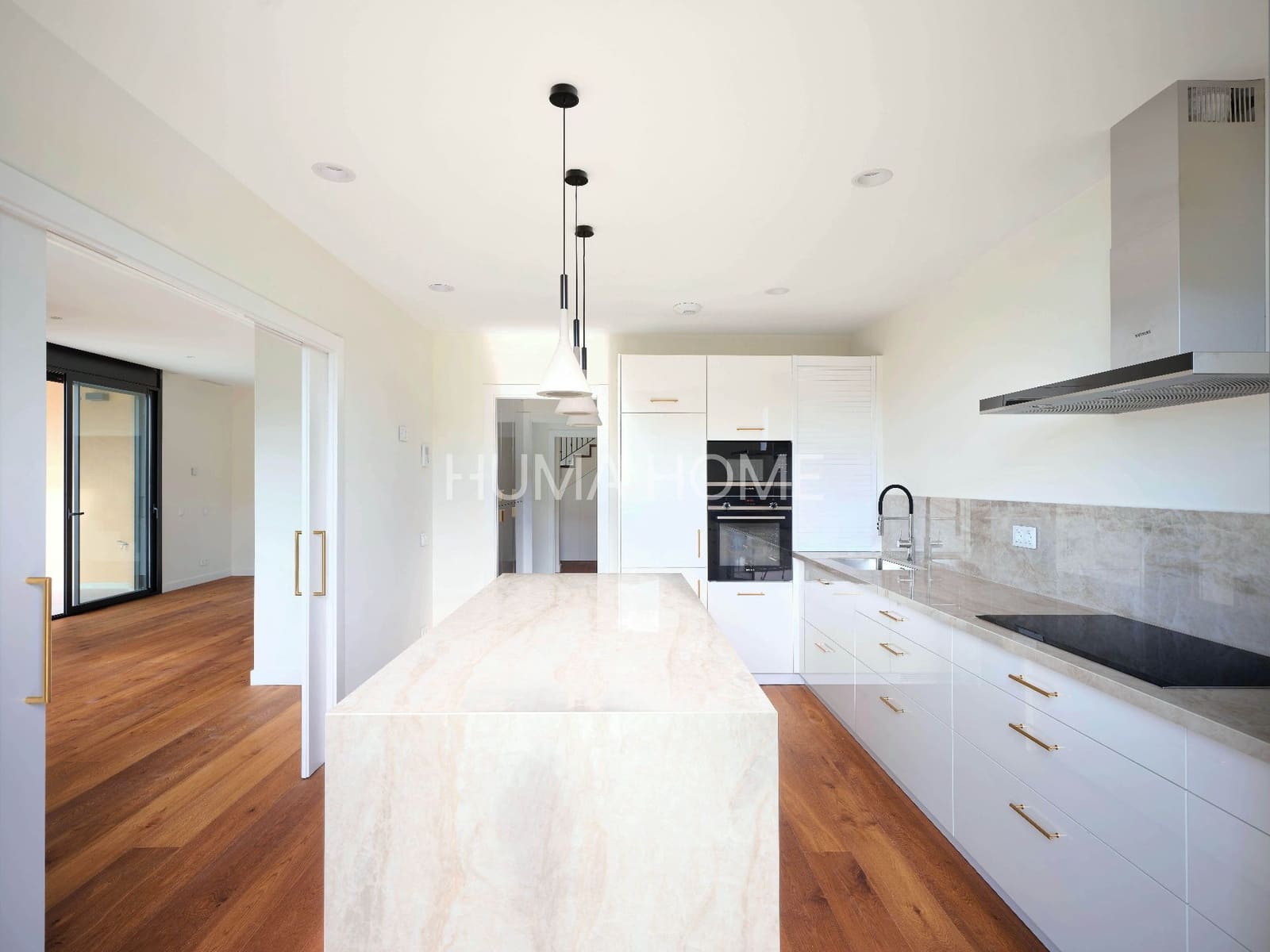 4 bedroom Villa for sale in Barcelona city with pool garage - € 1,680,000 (Ref: 9387574)