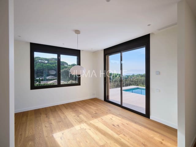 4 bedroom Villa for sale in Barcelona city with pool garage - € 1,680,000 (Ref: 9387574)