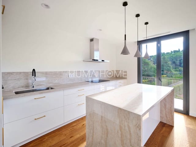 4 bedroom Villa for sale in Barcelona city with pool garage - € 1,680,000 (Ref: 9387574)