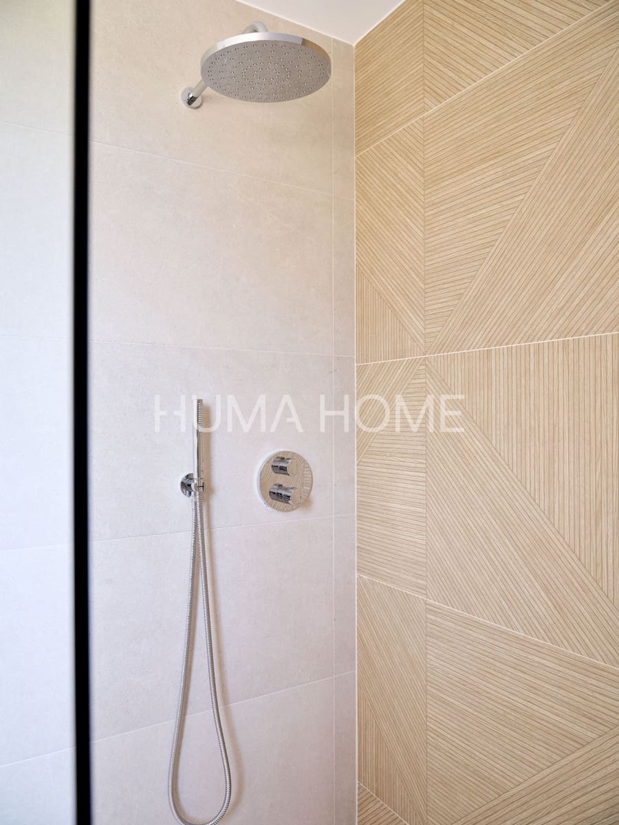 4 bedroom Villa for sale in Barcelona city with pool garage - € 1,680,000 (Ref: 9387574)