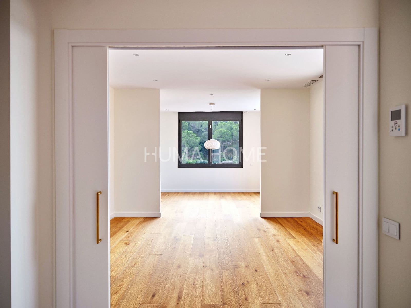 4 bedroom Villa for sale in Barcelona city with pool garage - € 1,680,000 (Ref: 9387574)